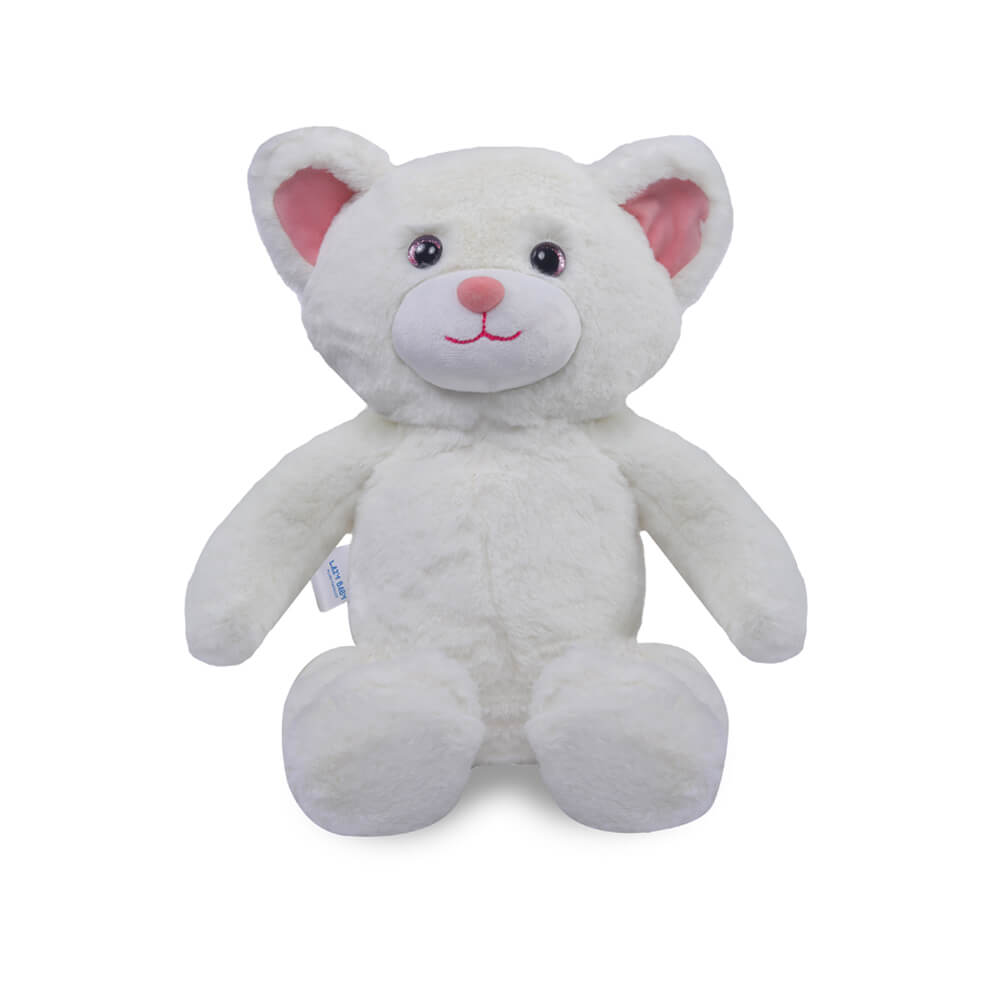 Daisy- The Snowy Cat Fur